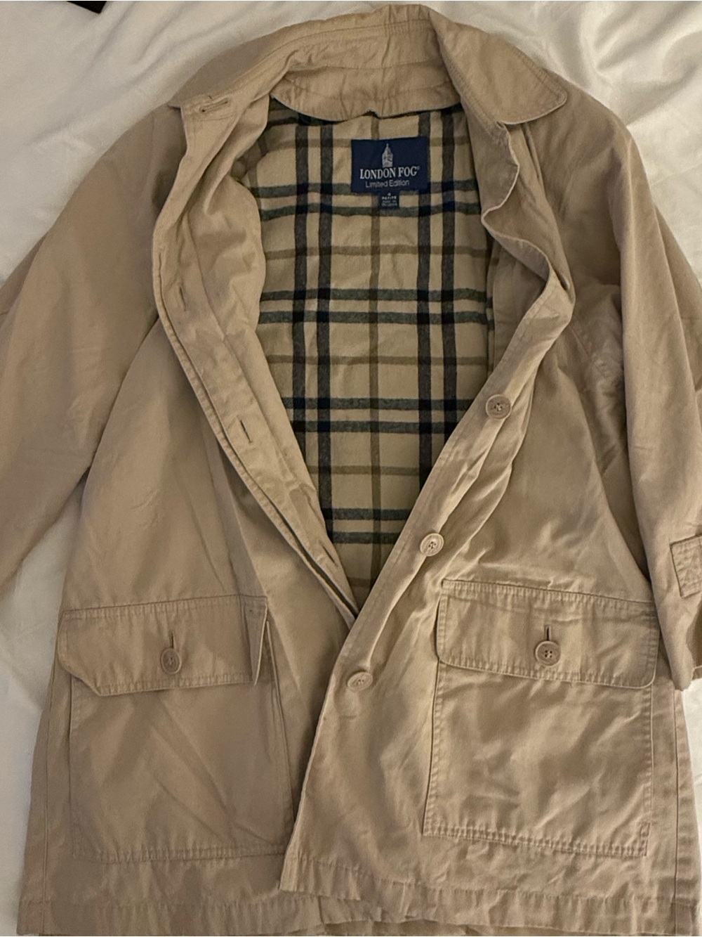 🤍 London Fog Limited Edition Beige Coat – Size 4 Petite – Plaid Liner 🤍